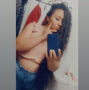 Meet your Posher, Lorena